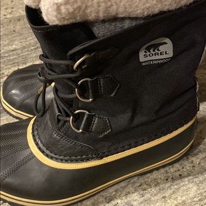 Sorel boots youth 7